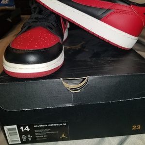 Mens basketball shoe size 14